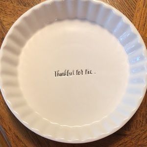 Rae Dunn pie plate